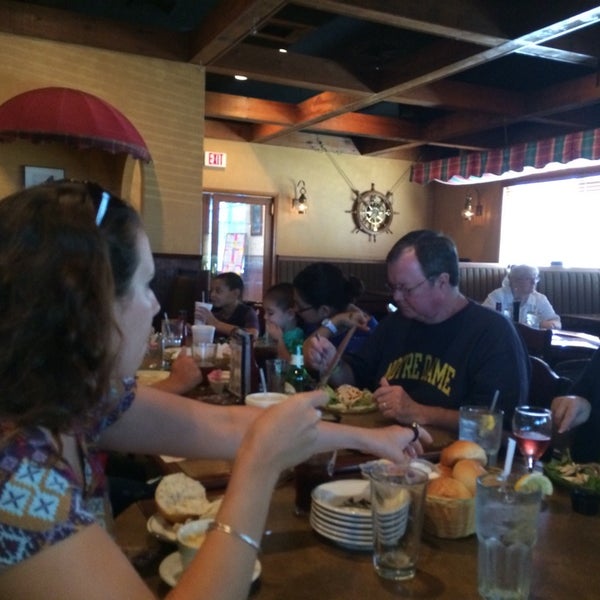 Foto tomada en Bay City Steak &amp; Seafood Restaurant  por Patrick R. el 9/7/2014
