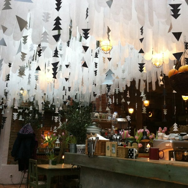 รูปภาพถ่ายที่ Zielona Weranda caffe&amp;ristorante โดย Comoo เมื่อ 2/17/2013