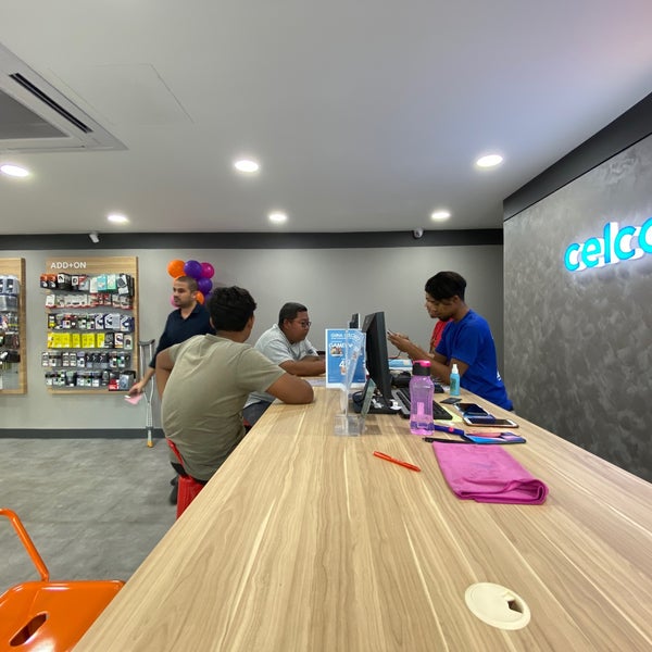 Photos At Factory Mobile Kota Bharu Mega Store 1 Tip From 1 Visitor