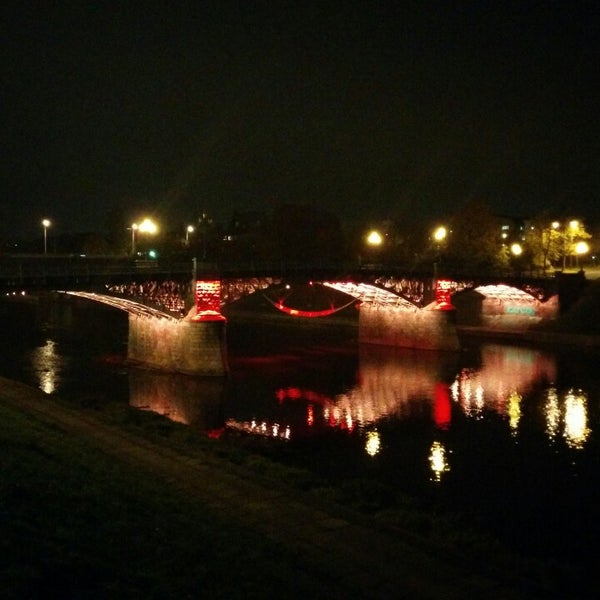 Foto scattata a Žvėryno tiltas | Žvėrynas bridge da Rolandas b. il 10/14/2014