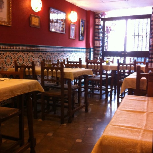 Das Foto wurde bei Restaurante Bar León von Julián E. am 10/14/2012 aufgenommen