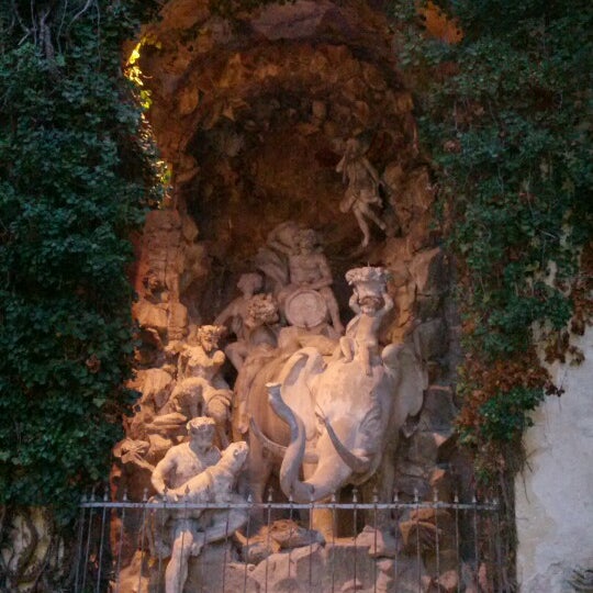 Foto diambil di Castello del Catajo oleh Andrea D. pada 12/2/2012