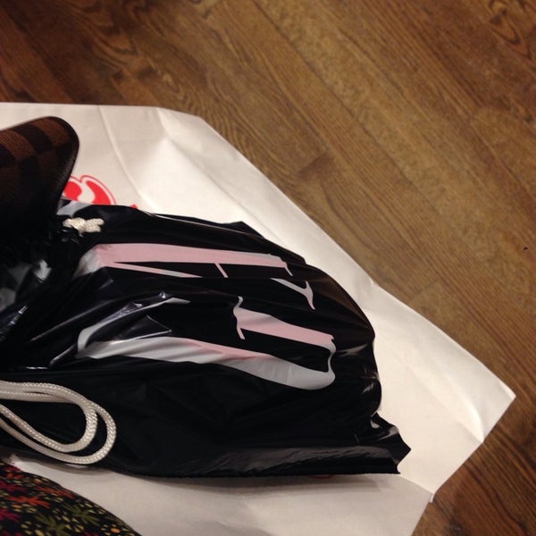 GAP Clothing Store in Polo Park