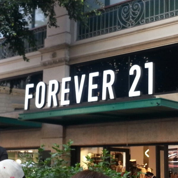 Forever 21 (Now Closed) Clothing Store in Downtown
