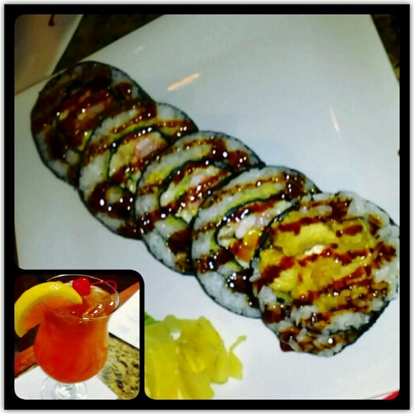 Снимок сделан в Kanki Japanese House of Steaks &amp; Sushi пользователем Deborah V. 11/17/2012