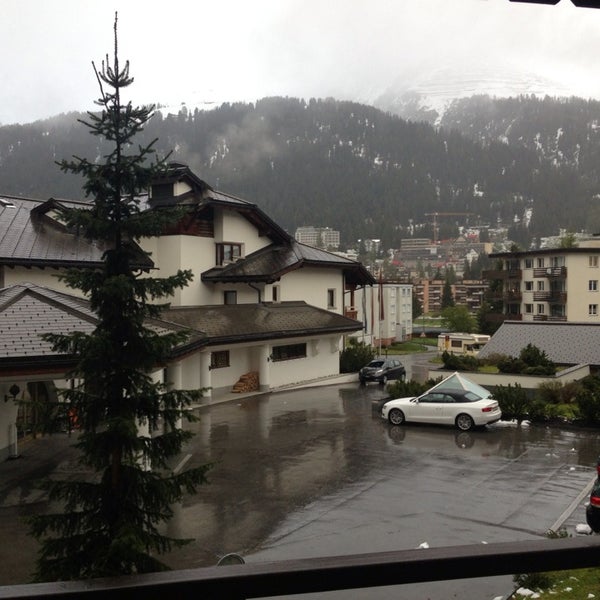 6/1/2013 tarihinde Ameen M.ziyaretçi tarafından Arabella Hotel Waldhuus Davos'de çekilen fotoğraf