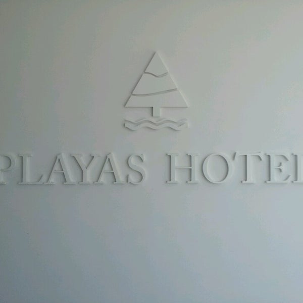 รูปภาพถ่ายที่ Playas Hotel โดย Demian A. เมื่อ 3/13/2013