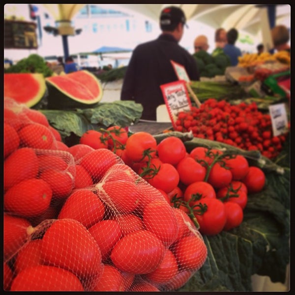 Photo taken at Cambridge Markets EQ by Little O. on 10/12/2013