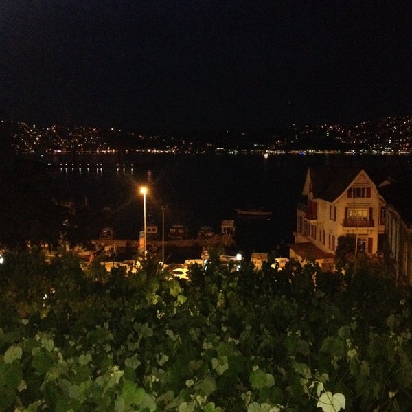 Photo taken at Villa Balık by Fitos on 5/29/2014