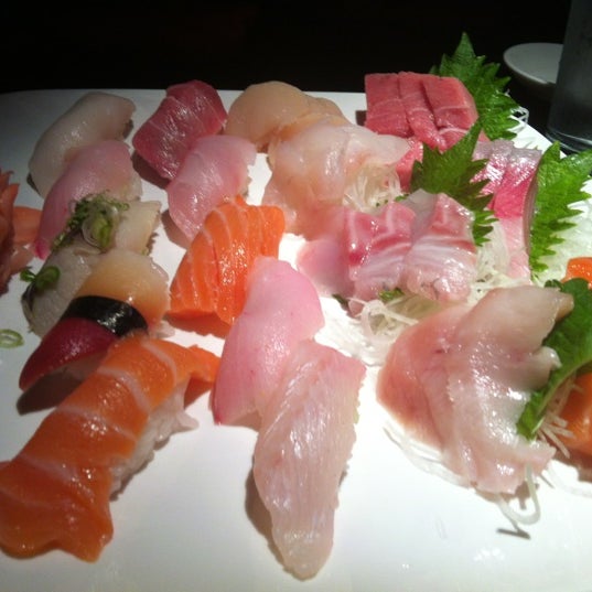 12/1/2012にJanelle C.がZuma Sushi Barで撮った写真