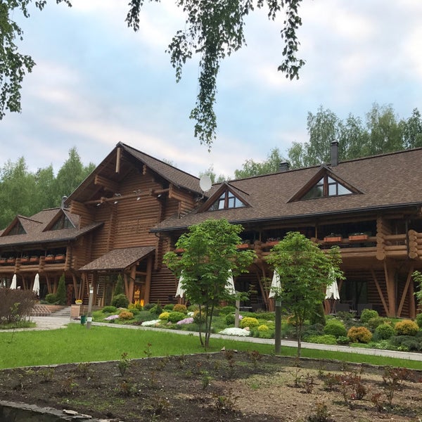 Das Foto wurde bei Экоотель «Романов лес» / Ecohotel “Romanov les” von Stanislav P. am 6/7/2017 aufgenommen