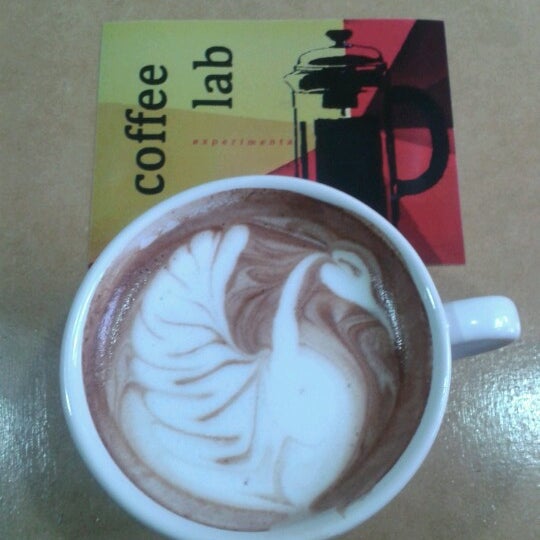 Foto scattata a Coffee Lab da Grise L. il 10/5/2012