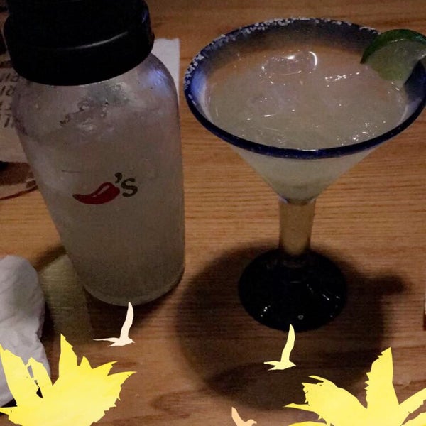 Photo taken at Chili&#39;s Grill &amp; Bar by Daniela J. on 12/3/2016