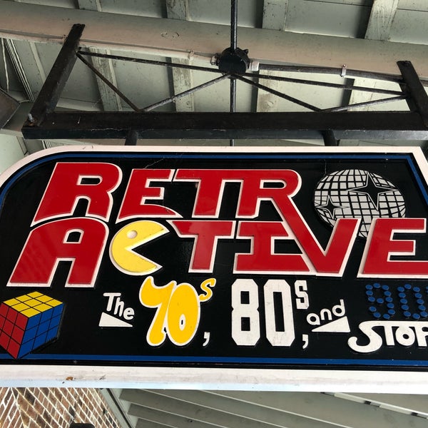 Foto tirada no(a) Retro Active 70s, 80s, 90s &amp; Beyond por Richard B. em 9/21/2019