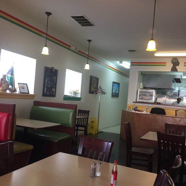 DeJred Fine Jamaican Cuisine Caribbean Restaurant in Skokie