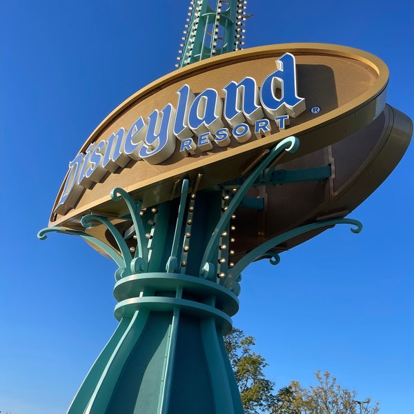 Toy Story Parking Lot The Anaheim Resort 1854 S Harbor Blvd