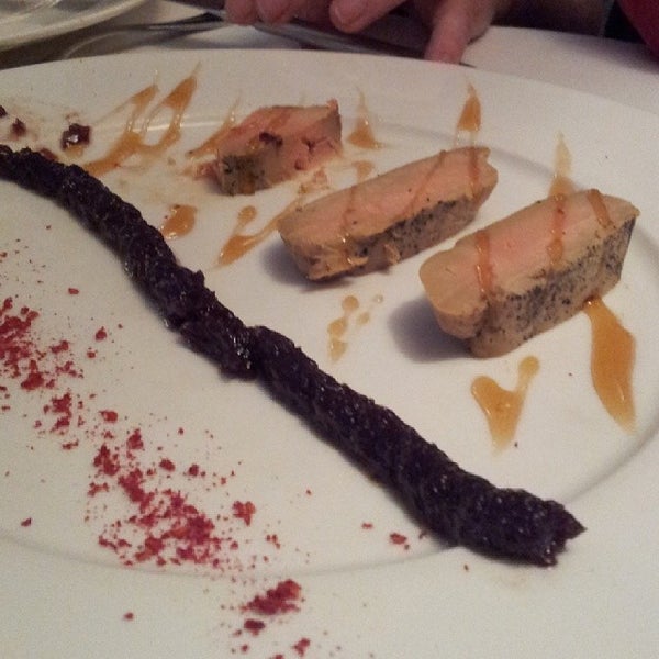 Das Foto wurde bei Restaurant La Salseta von Cuinetes C. am 3/16/2014 aufgenommen