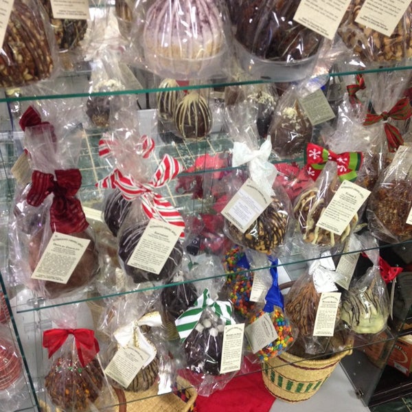 De Brito Chocolate Factory Candy Store in Hollister