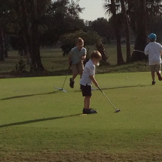 Foto tirada no(a) Rocky Point Golf Course por Bradley L. em 11/15/2012
