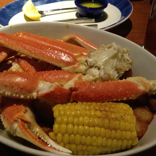 Снимок сделан в Red Lobster пользователем Pamela C. 11/13/2012