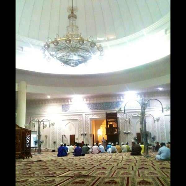 Masjid kampung tunku