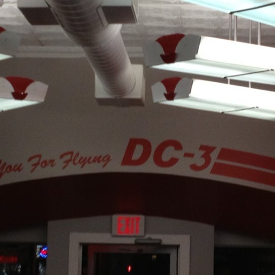 Foto diambil di DC-3 oleh Josei ==&gt; @ShoesNFood w. pada 11/15/2012