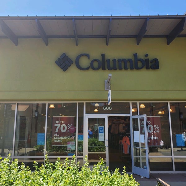 Columbia Sportswear Company - Clothing Store in Chesterfield