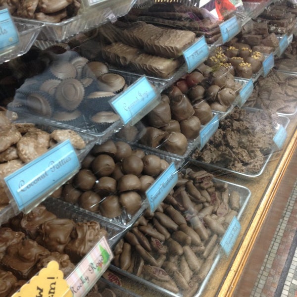 Dunmore Candy Kitchen Candy Store