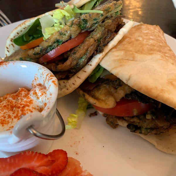 Arabesque Downtown Boulder'de Orta Doğu Restoranı