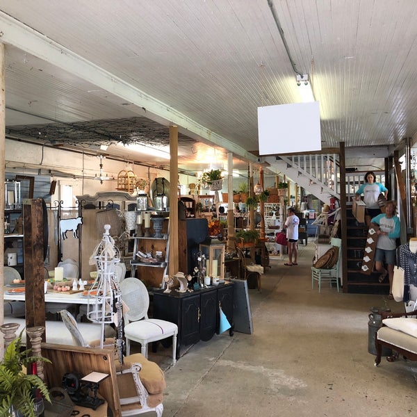 Sweet Clover Antique Shop in Frederick