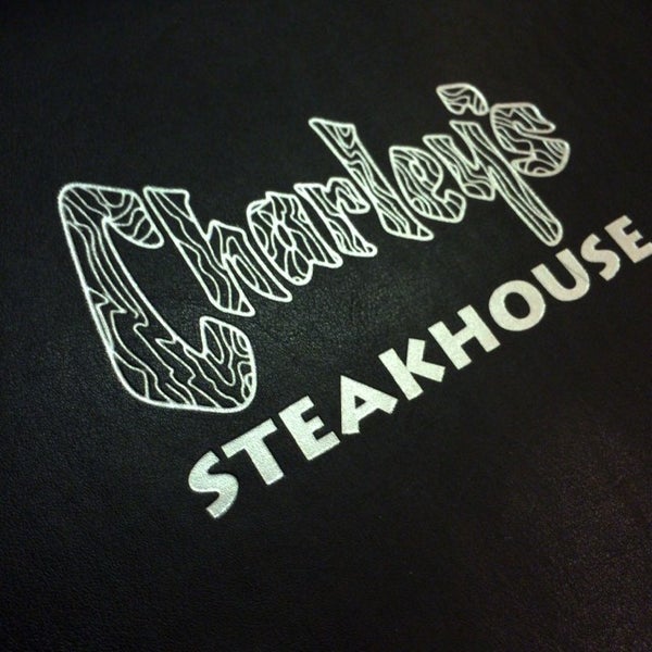 10/27/2013 tarihinde Tara S.ziyaretçi tarafından Charley&#39;s Steak House &amp; Seafood Grille'de çekilen fotoğraf