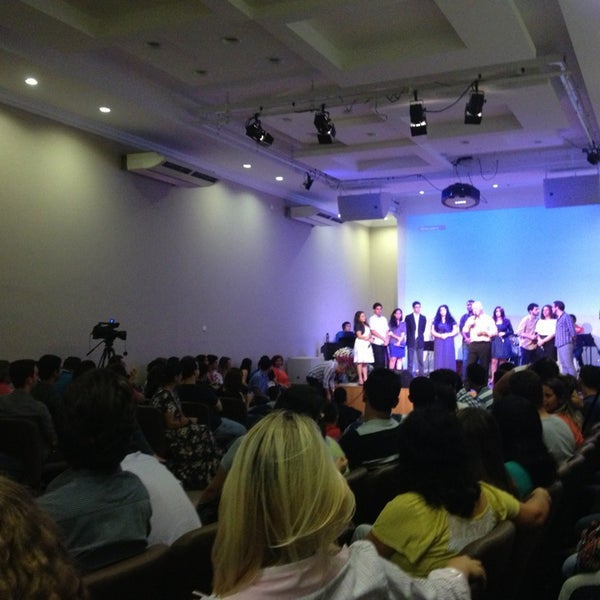 รูปภาพถ่ายที่ Comunidade Adventista da Vila Olímpia โดย Wilson D. เมื่อ 3/8/2013