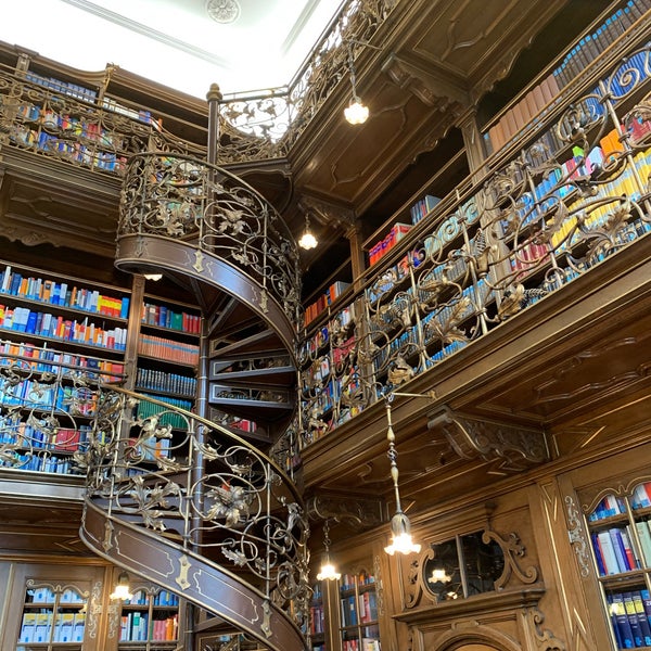 Munchner Stadtbibliothek Juristische Bibliothek Library In Altstadt