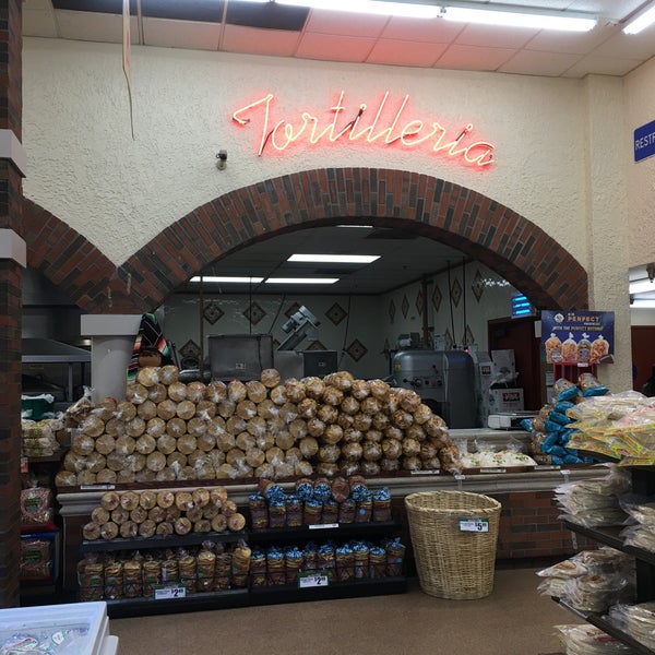 Northgate Gonzalez Markets Grocery Store in Anaheim