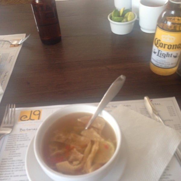 8/15/2014にJavier V.がEl 9 Restaurante Lounge Yucatecoで撮った写真
