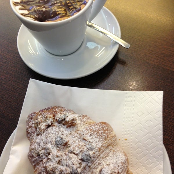 Das Foto wurde bei La Nevateria &quot;Sweets &amp; Coffee&quot; von Dani P. am 1/22/2013 aufgenommen