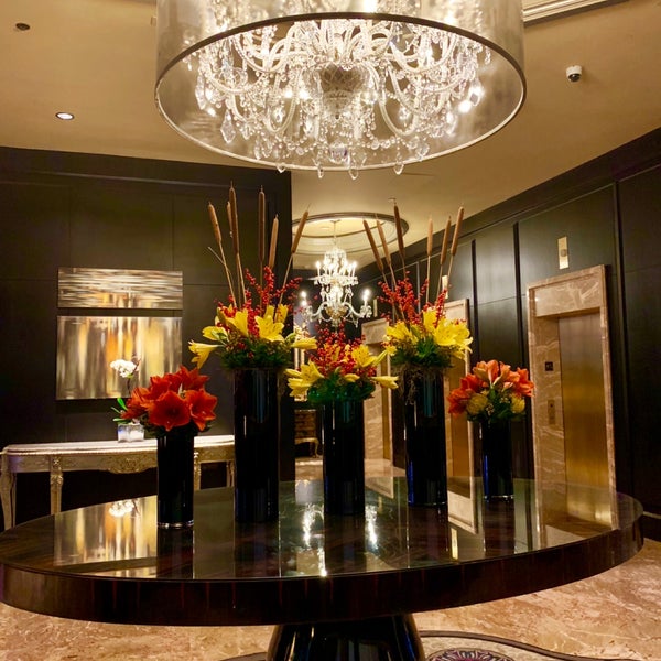 Снимок сделан в The Ritz-Carlton, Atlanta пользователем Julie S. 10/14/2018