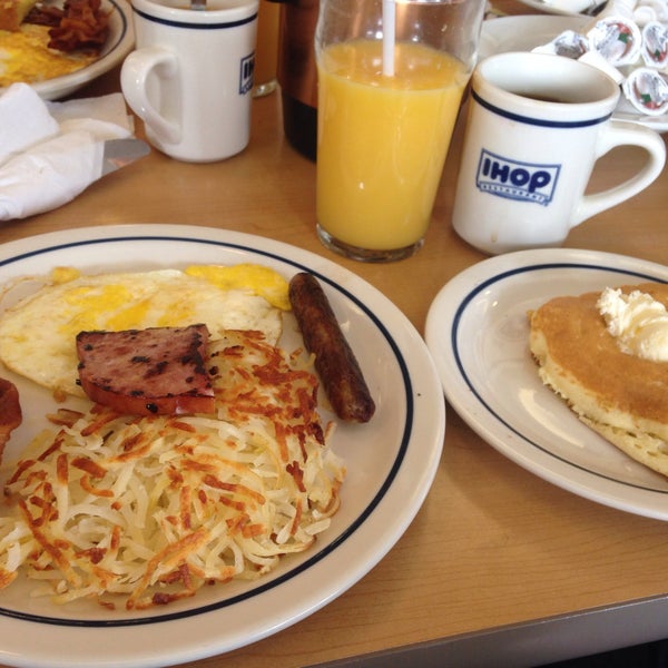 IHOP - Las Vegas Weekly