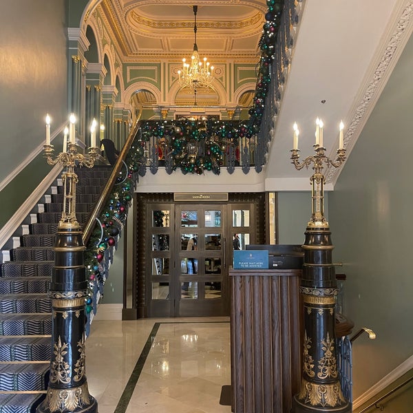 Nicely maintained historic luxury property. Part of Marriott’s Autograph Collection. Several famous people have visited over the years. They really celebrate the holiday season.