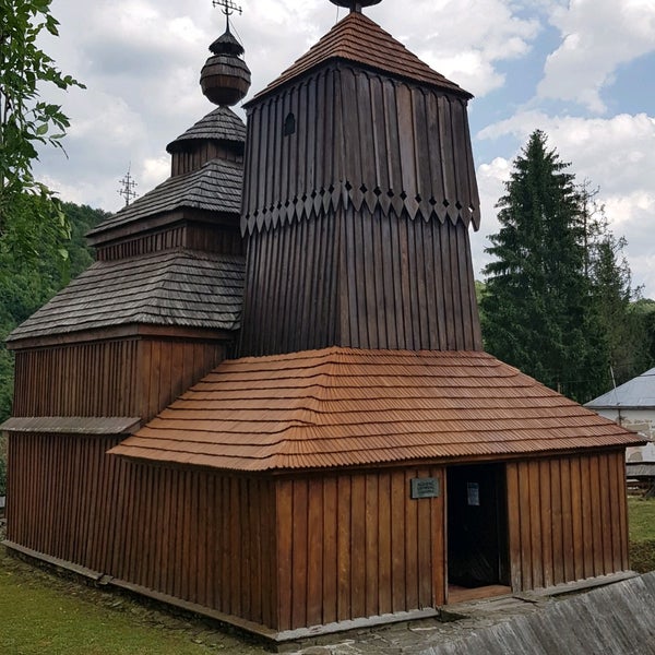 Псков Горького 1а Церковь