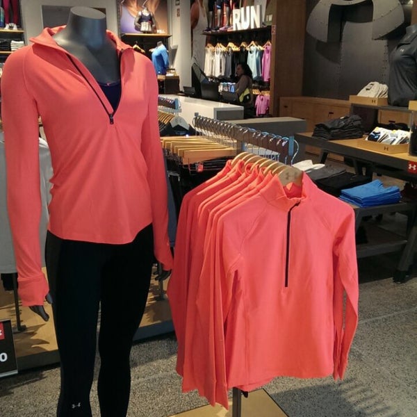 Fotos en Under Armour Centro Coyoacan - Tienda de artículos deportivos en  Xoco