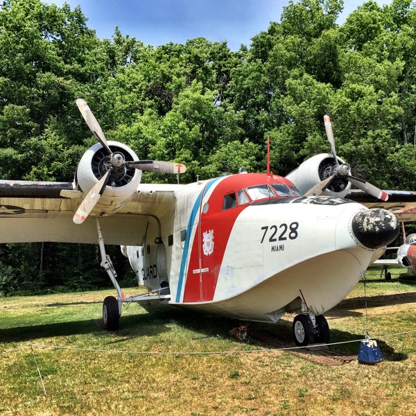 รูปภาพถ่ายที่ New England Air Museum โดย Thiago V. เมื่อ 6/7/2015