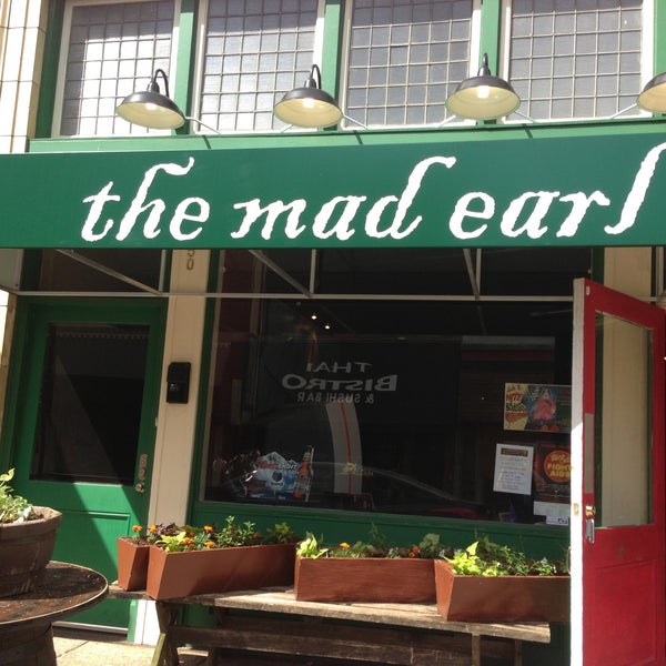 Best Dive Bar in Memphis!