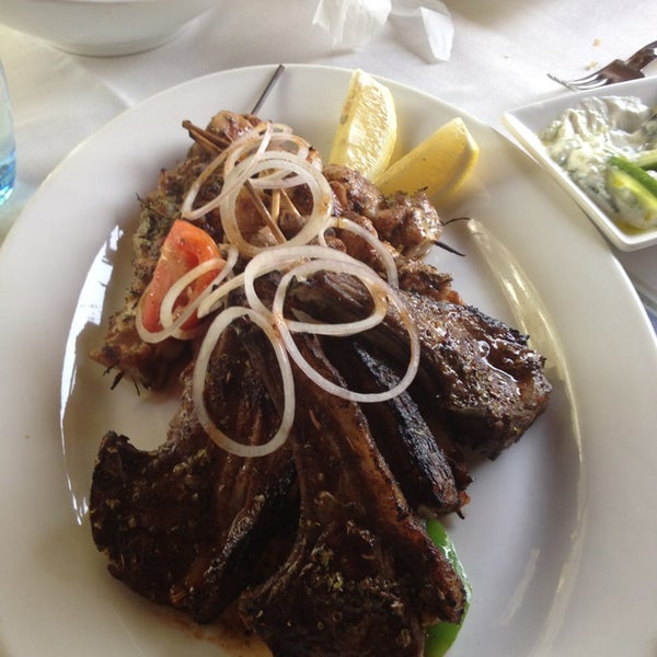 6/28/2013 tarihinde Laurent B.ziyaretçi tarafından Elia Greek Restaurant'de çekilen fotoğraf
