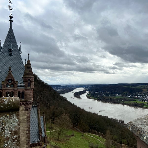 รูปภาพถ่ายที่ Schloss Drachenburg โดย Jorge Z. เมื่อ 3/13/2023