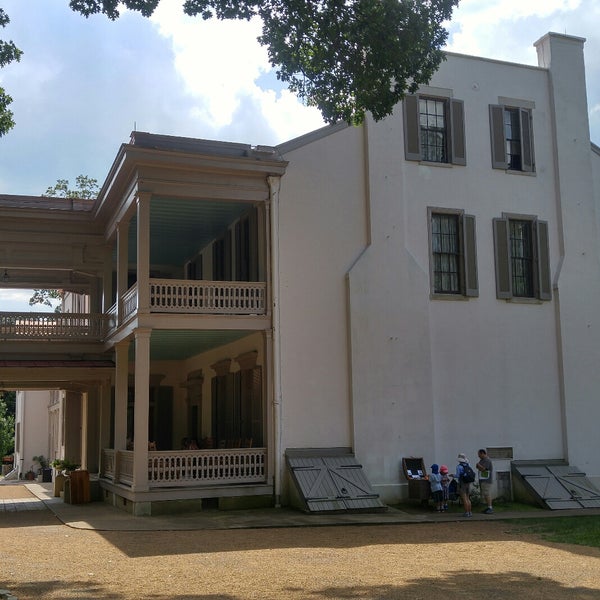 Das Foto wurde bei Belle Meade Plantation von Nathan R. am 8/20/2017 aufgenommen