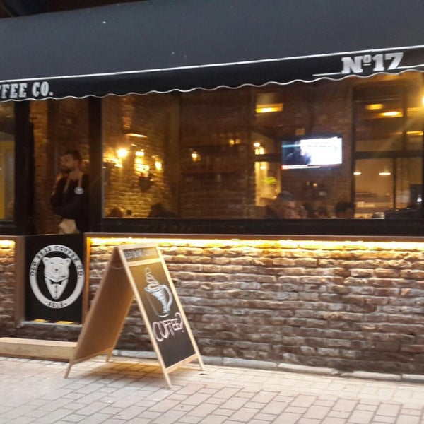 2/22/2016에 Barış G.님이 Old Bear Coffee Co.에서 찍은 사진