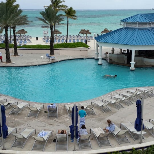 1/3/2014 tarihinde Dino H.ziyaretçi tarafından Melia Nassau Beach - Main Pool'de çekilen fotoğraf