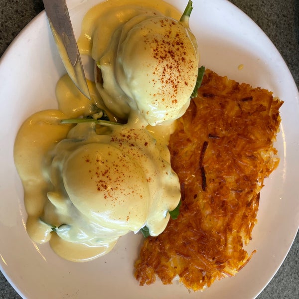 Brails Restaurant Diner in West University