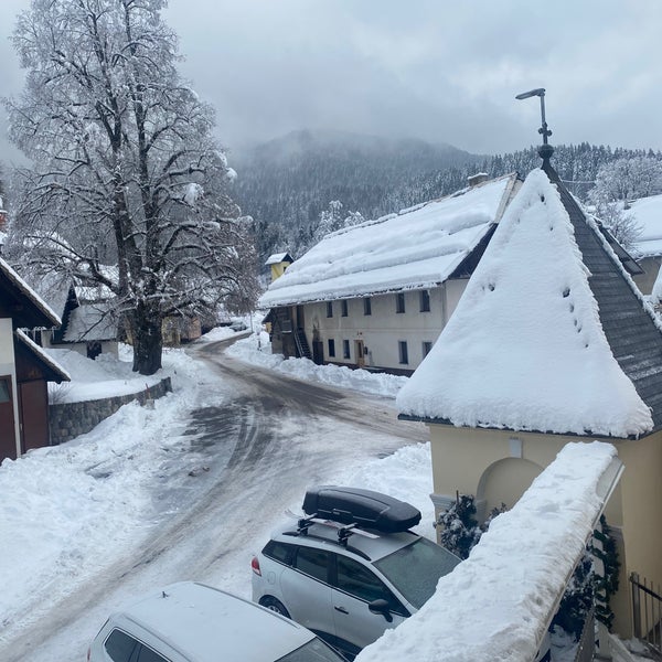 Подъем на машине на Kranjska Gora Словения